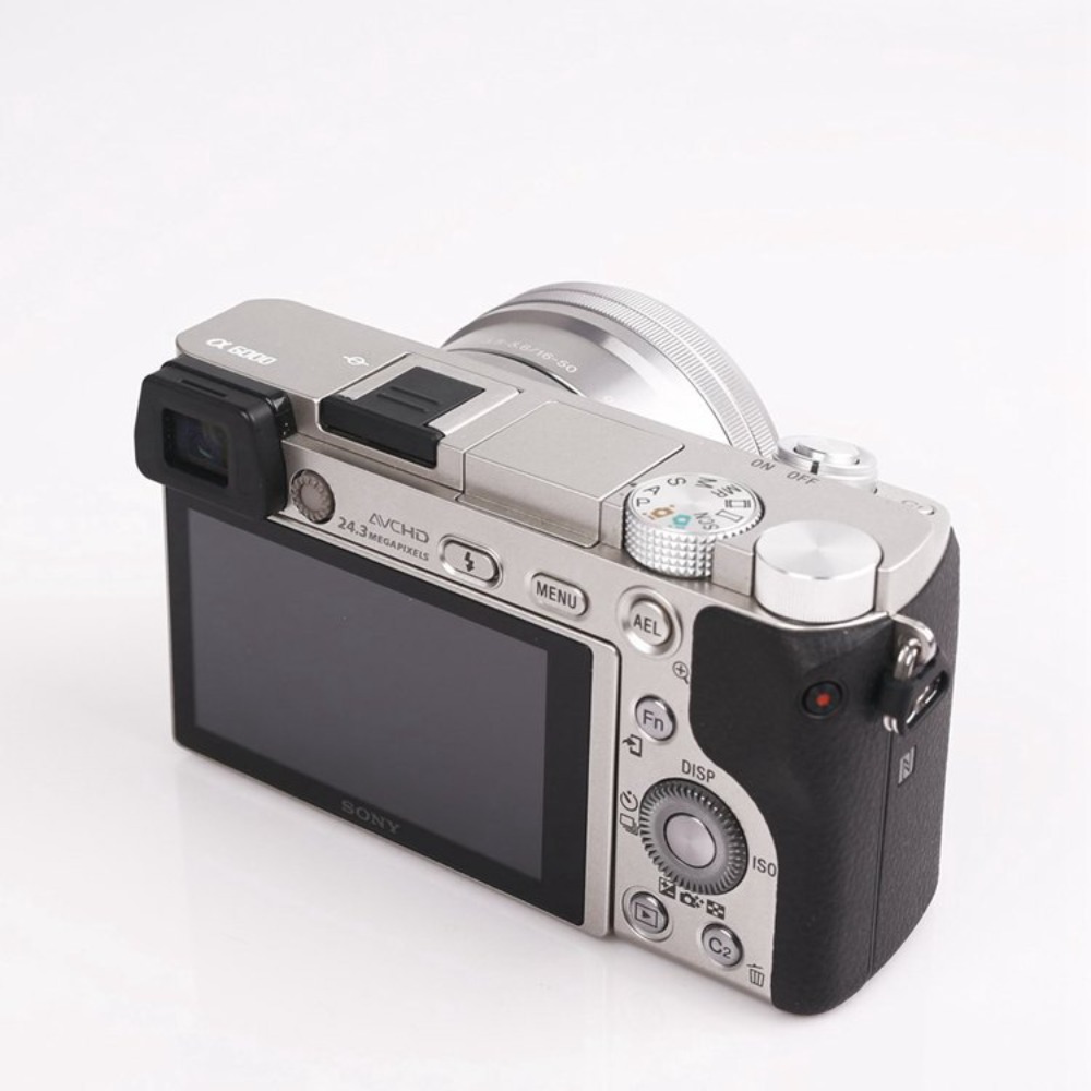 غطاء حماية هوت شو (Hot Shoe) ج - مراجعة Nikon Camera Z50 وسعره